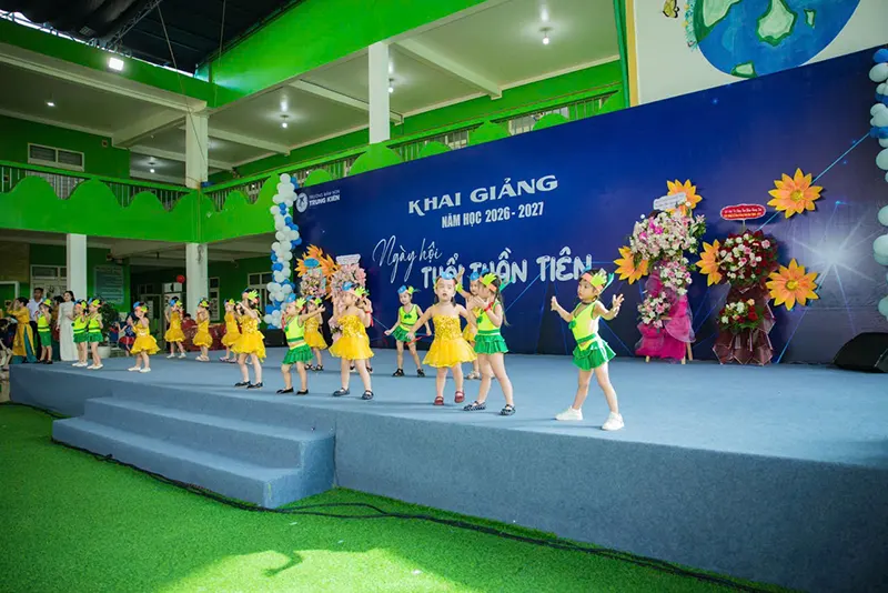 Trường mầm non trung kiên