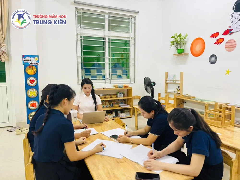Chương trình giáo dục Montessori chuẩn quốc gia tại Trường Mầm non Trung Kiên